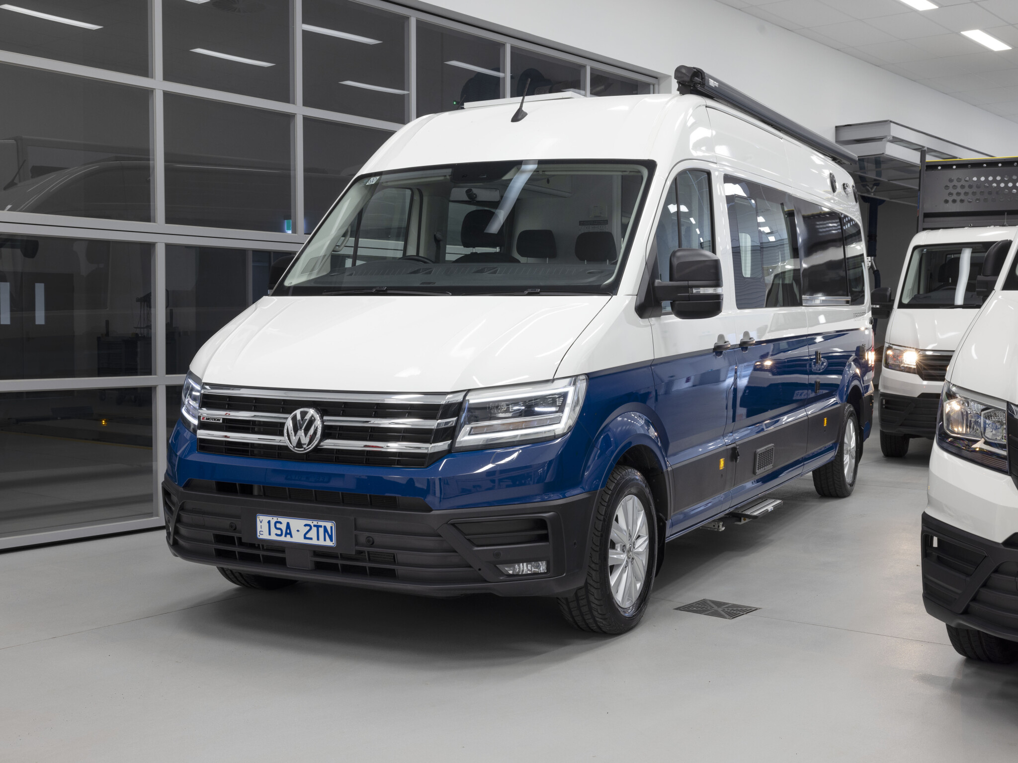 Basis VW Crafter - Custom-Bus Camping Vans
