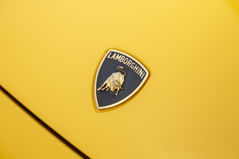 Motor Features Lamborghini Gallardo Front Badge