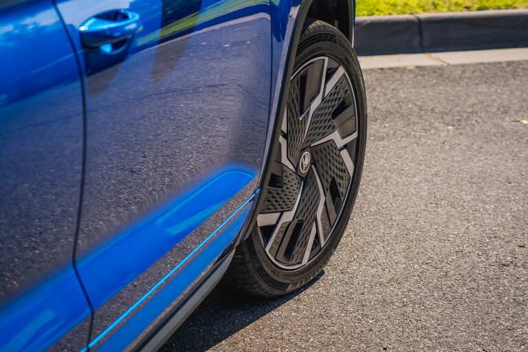 Wheels Reviews 2022 Skoda Kodiaq RS Race Blue Metallic Australia Long Term Detail Wheel 02 F Yang