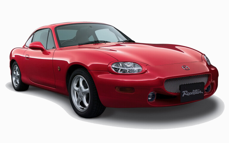 Motor Features Mazda MX 5 Roadster Coupe Type E 2