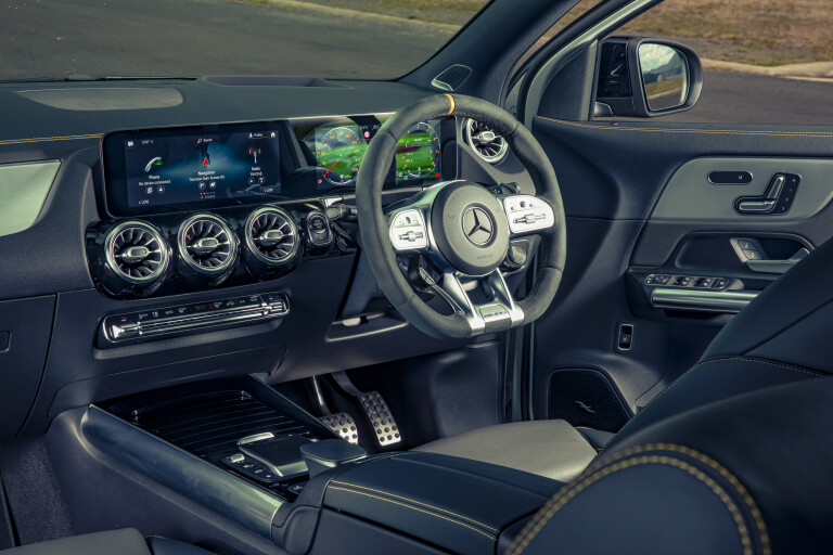 Motor Reviews Mercedes AMG GLA 45 LTT 6 Interior