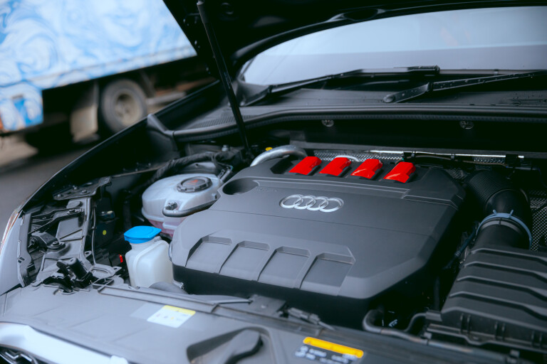 Motor Features Audi SQ 2 Interior 15
