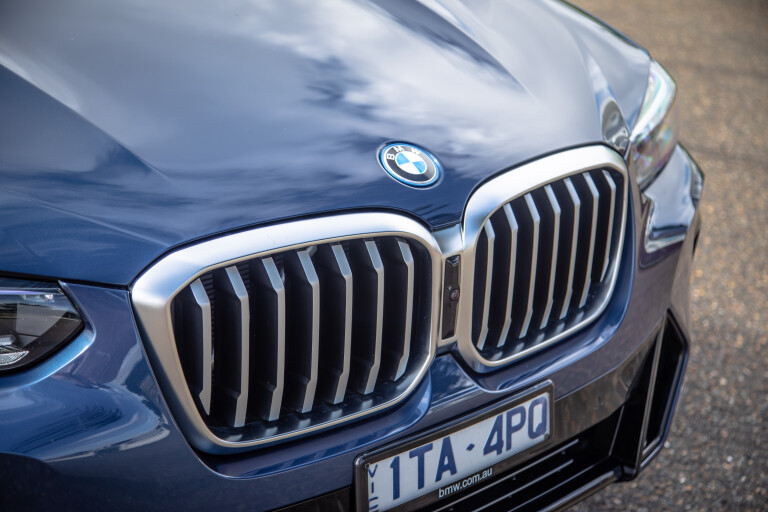 Wheels Reviews 2022 BMW X 3 X Drive 30 E Phytonic Blue Australia Detail Front Grille S Rawlings