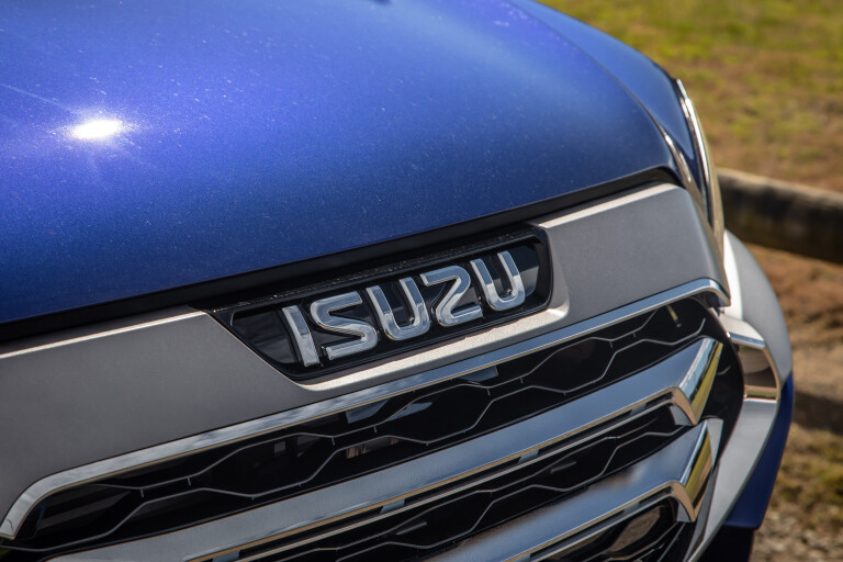Wheels Reviews 2021 Isuzu MU X LS T 4 X 4 Front Grille