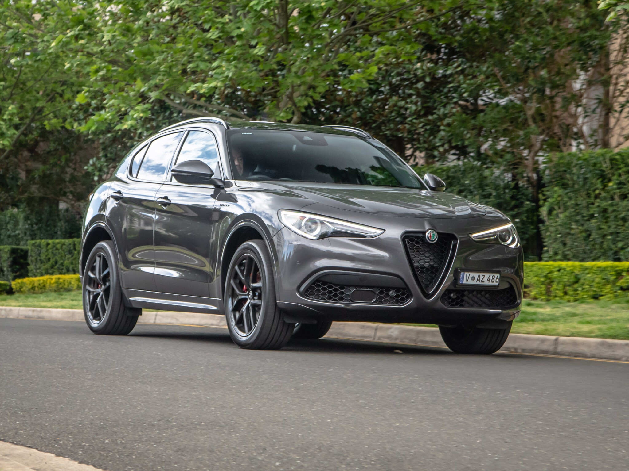 2019 Alfa Romeo Stelvio Review & Ratings