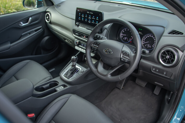 Which Car Car Reviews 2021 Hyundai Kona Elite Cockpit