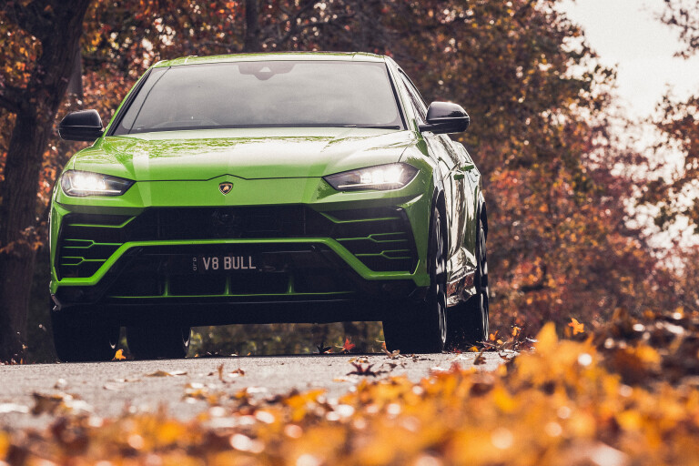 Motor Features 2021 Lamborghini Urus Performance Test