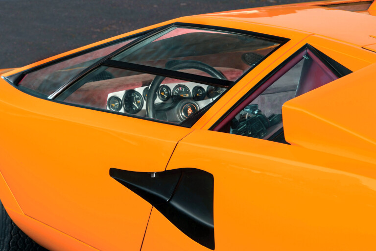 Motor Features Lamborghini Countach Lp 400 93