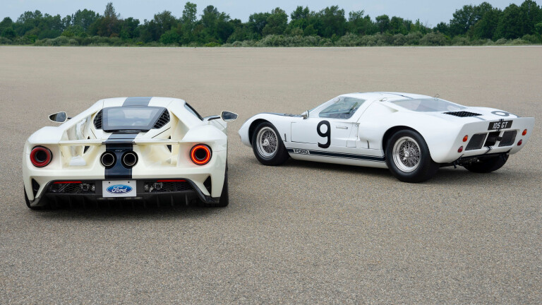 2022 Ford GT 64 Heritage Editionand 1964 Ford G Tprototype 03