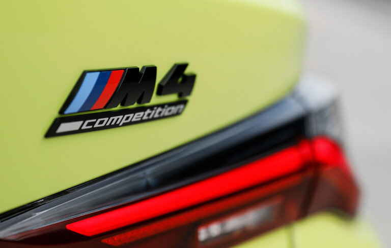Motor Reviews BMW 089