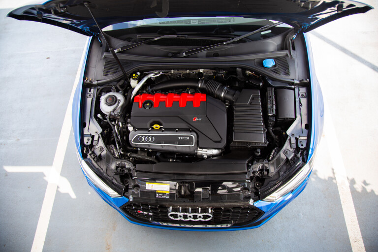 Motor Reviews Audi RS 3 Engine