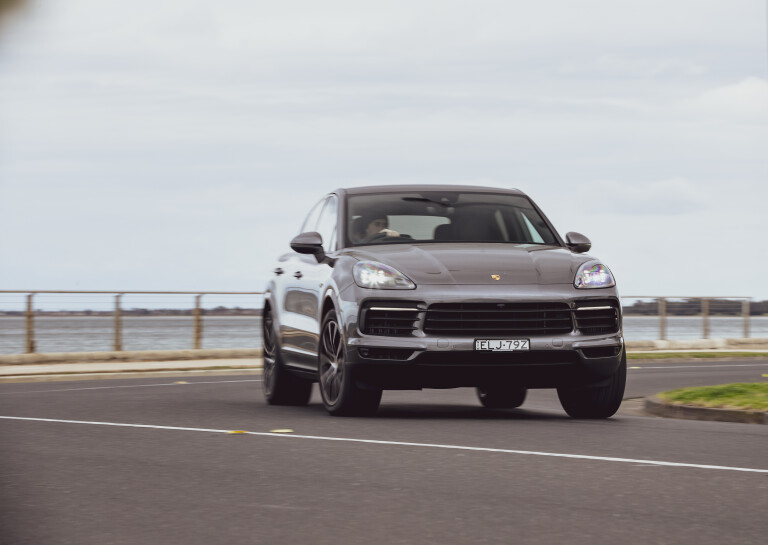Wheels Reviews 2021 Porsche Cayenne Coupe E Hybrid Dynamic Front Turn In