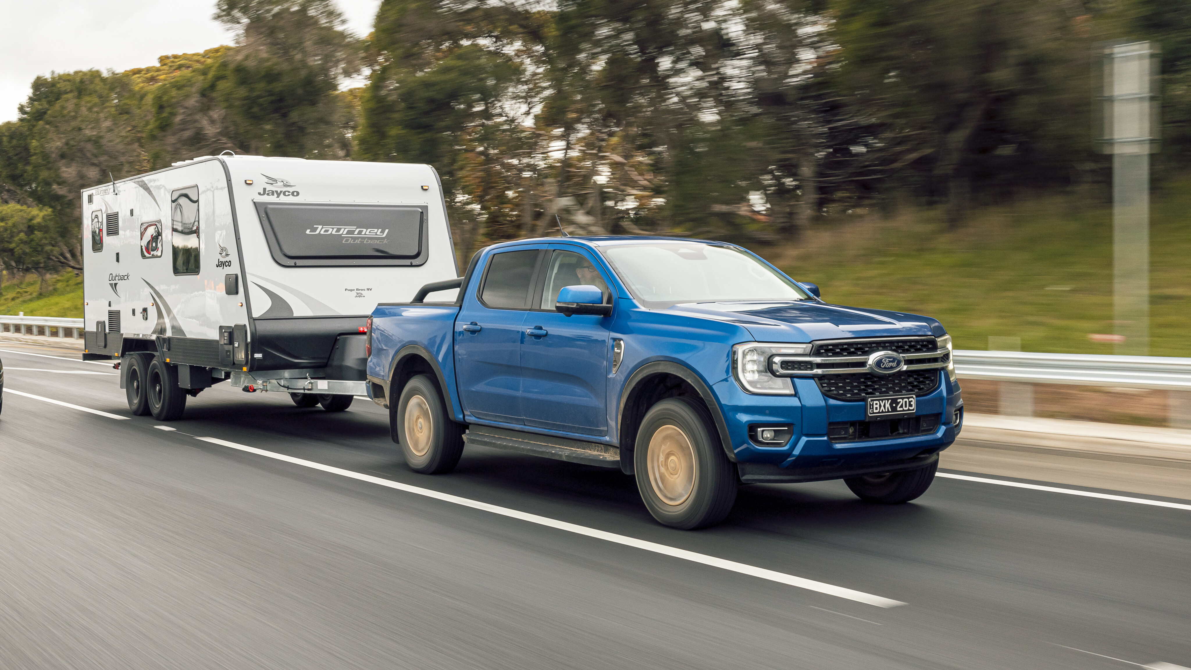 Towing with the 2023 Ford Ranger Sport V6 and XLT I4