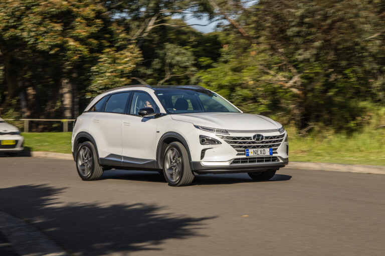 Wheels Reviews 2021 Hyundai Nexo Australia White Dynamic Front