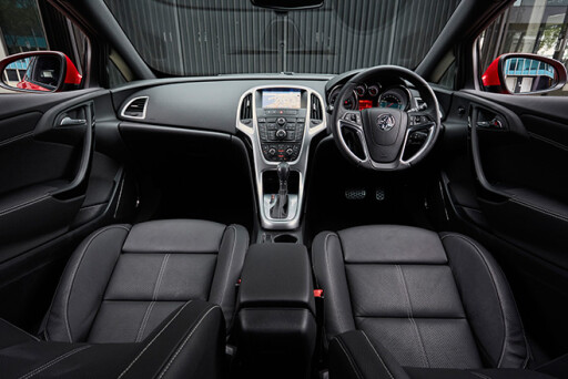 Holden Astra GTC Sport interior