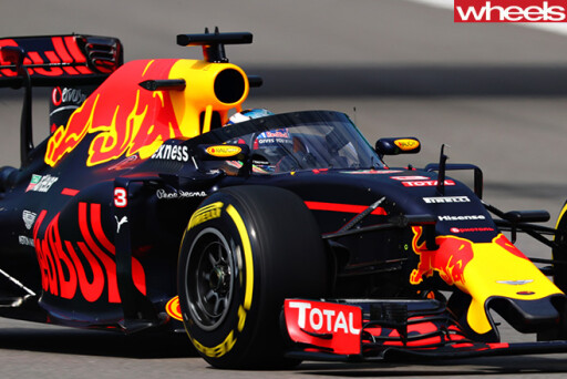 Red -Bull -F1-racing -car -with -halo -front -side