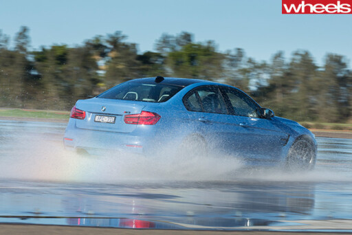 BMW M3 drifting