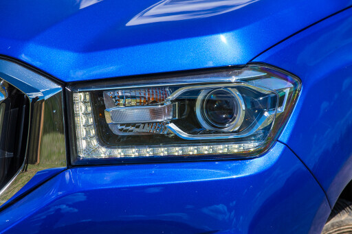 2018 LDV T60 headlights.jpg