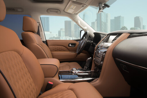 Infiniti-QX80-SUV-interior.jpg