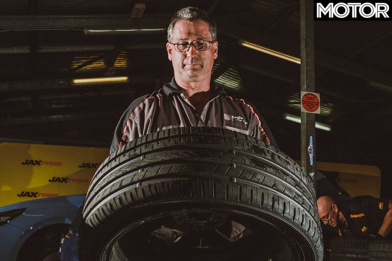 MOTOR Tyre Test 2018 Tyre Fitment Jpg