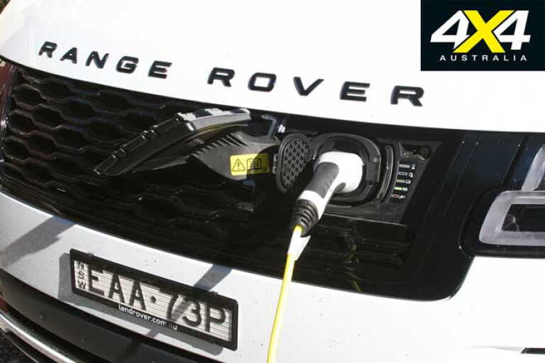 2019 Range Rover P 400 E PHEV Plug Point Jpg