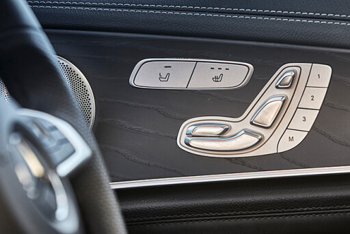 Mercedes-AMG E43 Interior - Driver's door details