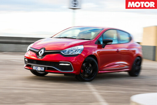 Renault clio rs driving