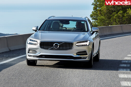 Volvo -V90-driving -front