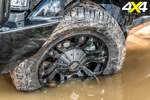 Custom Land Rover Discovery wheel