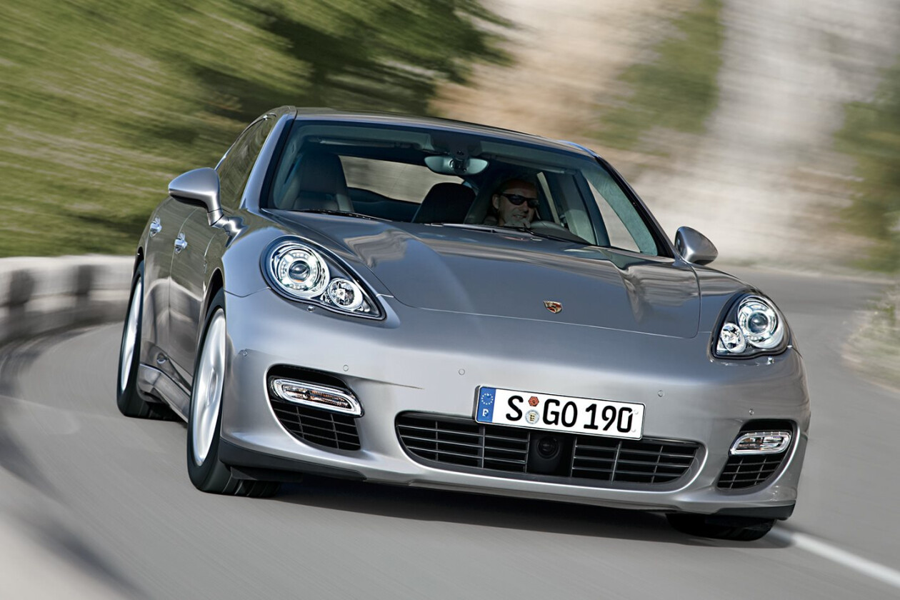 gryde at tilføje at tilbagetrække 2010 Porsche Panamera Turbo review