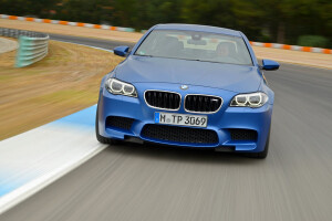 Next-gen M5 tipped to offer all-wheel drive