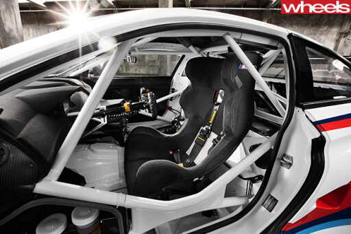 BMW-Motorsport -M6-GT3-seats -cage