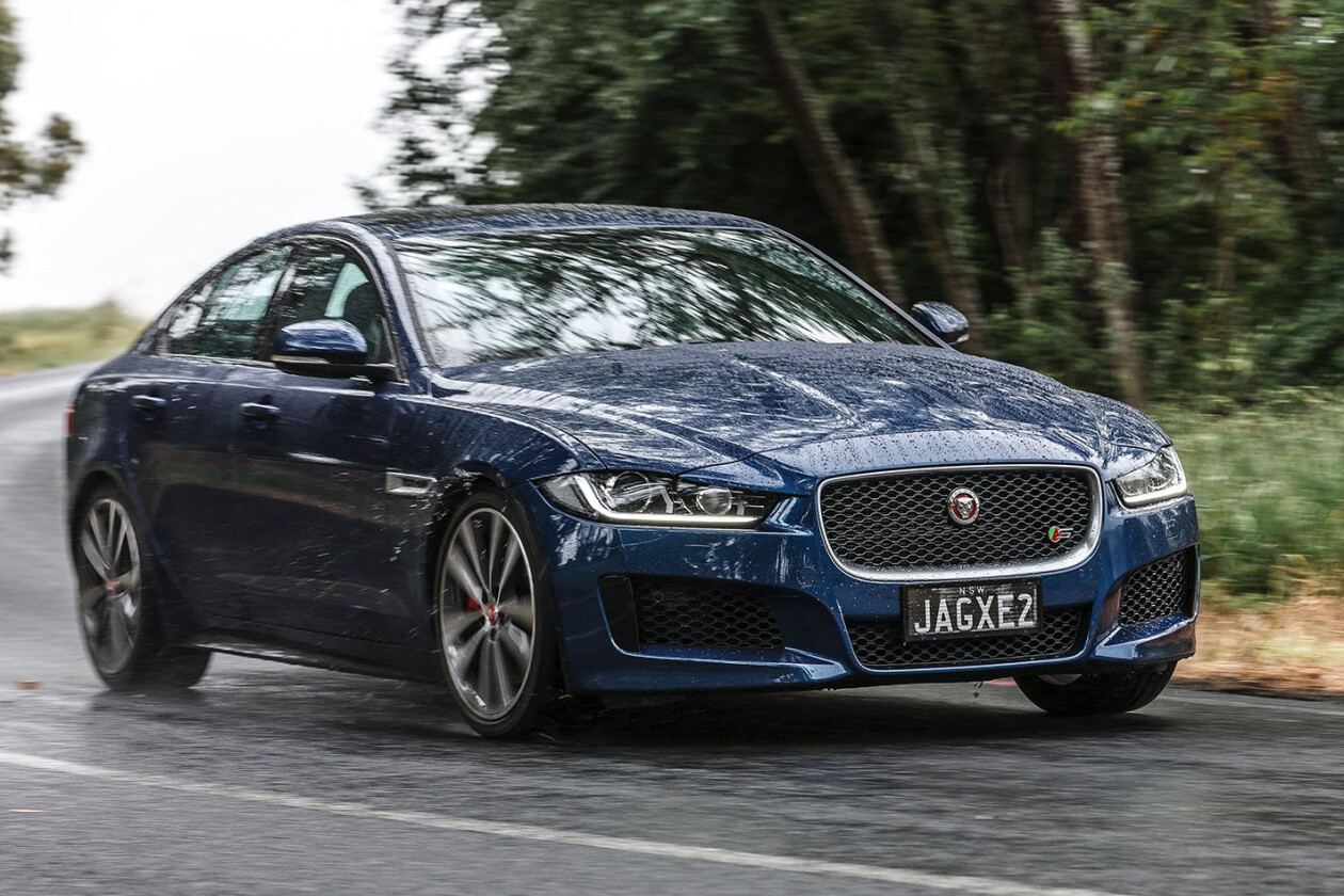 whats the difference between jaguar xf and xe