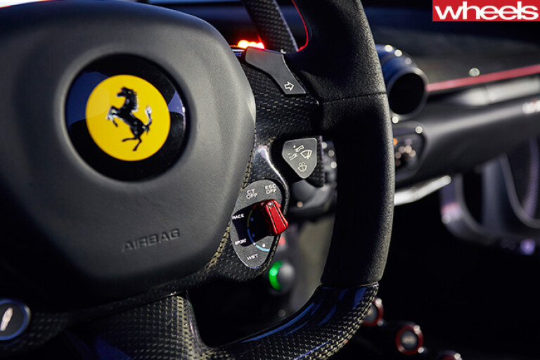 Ferrari -La -Ferrari -steering -wheel