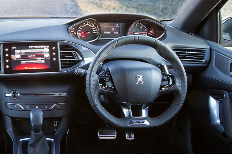 Peugeot 308 Steering Wheel and Instrument