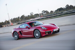 Porsche Cayman GTS test drive