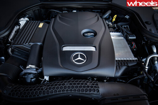 2016 Mercedes-Benz E-Class engine
