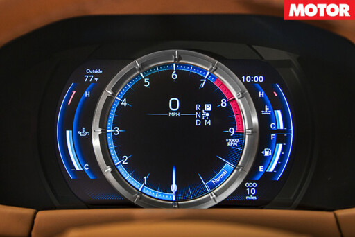 Lexus LC 500 tachometer