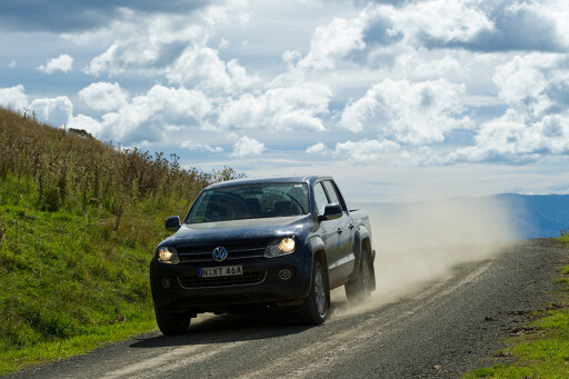 2011-Volkswagen-Amarok-driving.jpg