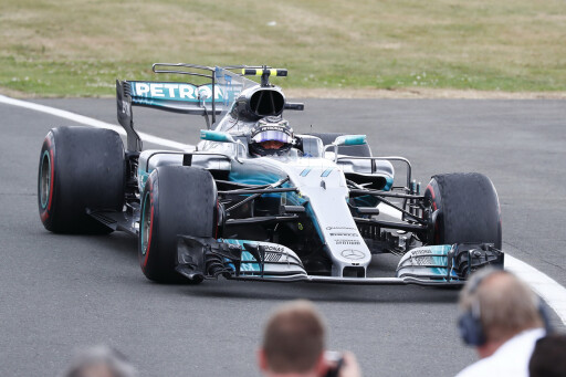 Lewis Hamilton dominates 2017 British Grand Prix