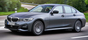 2021 BMW 330e review