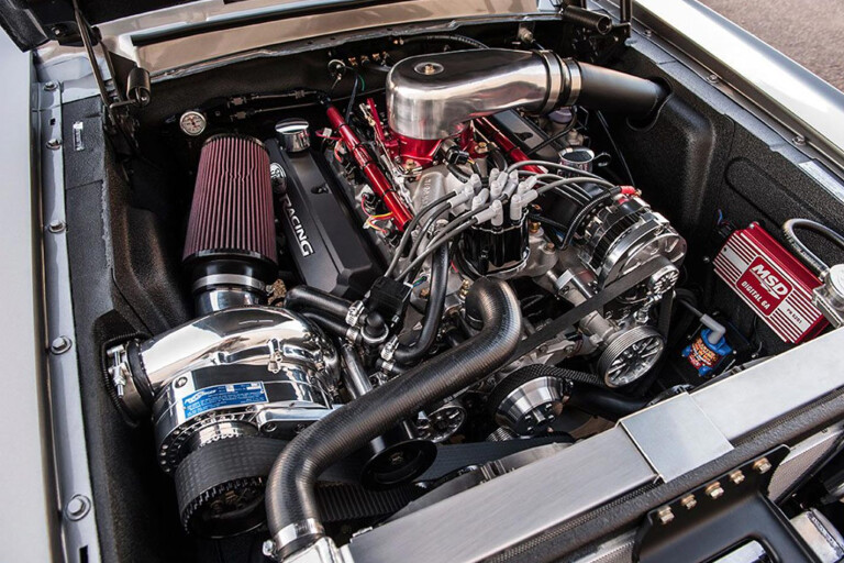 Carbon Fibre 1967 Shelby GT500 engine bay