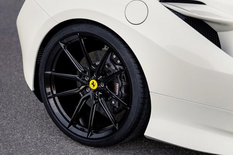 Novitec Ferrari F8 Tributo wheel