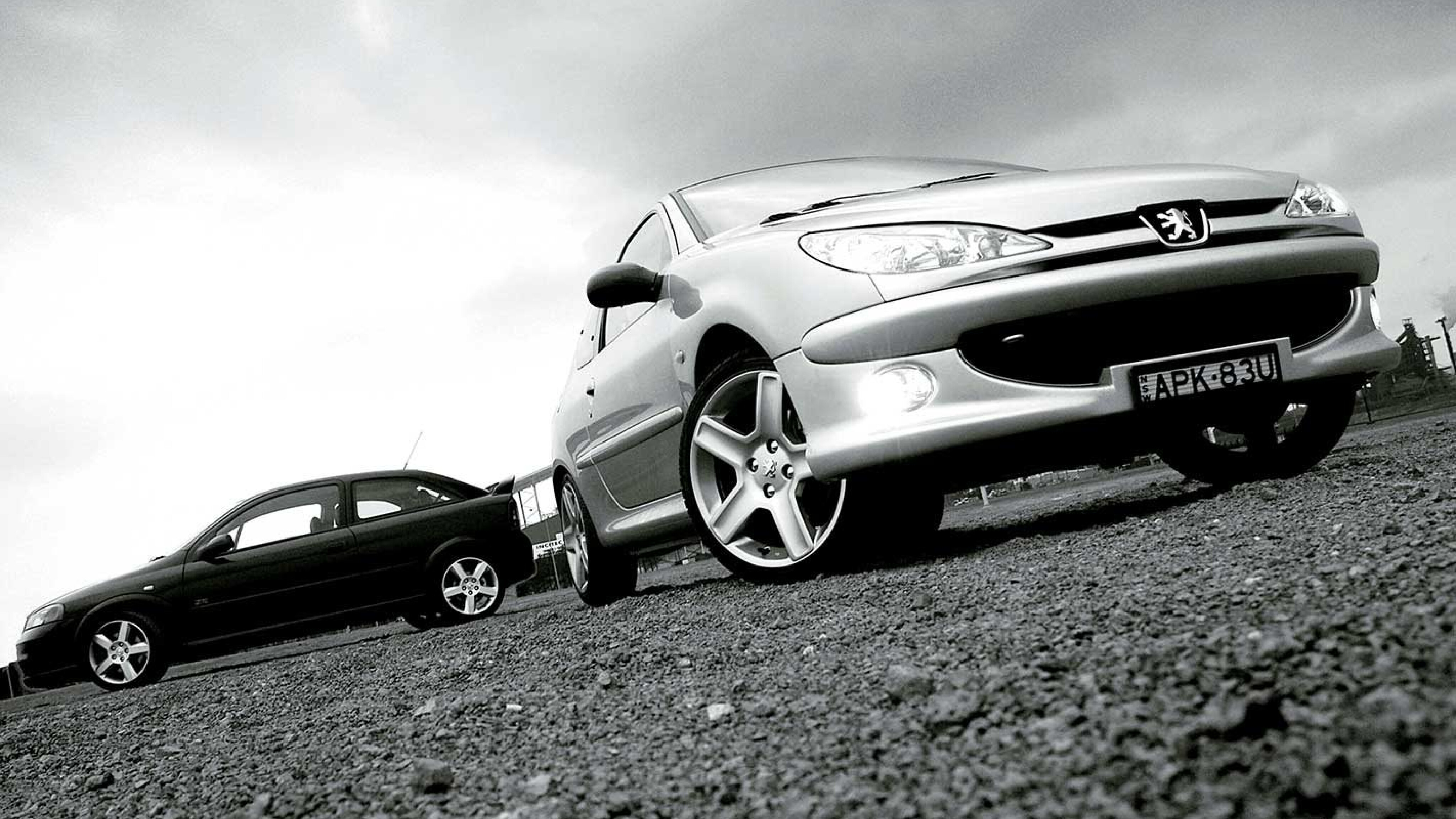 2004 Holden Astra SRi Turbo vs Peugeot 206 GTi 180 comparison review:  classic MOTOR