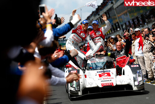 Porsche -team -celebrating -win