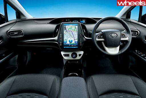 Toyota -Prius -PHV-interior