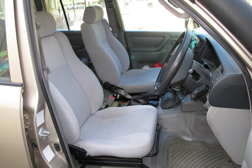 100 Series Toyota LandCruiser custom interior.jpg