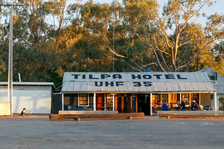 4x4 Pubs Tilpa Hotel NSW