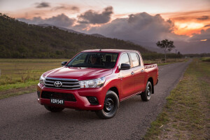 2016 Toyota Hilux Front Static Jpg