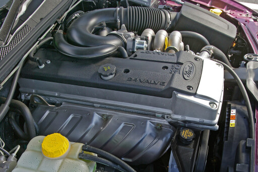 Ford-Falcon-XR6-engine.jpg